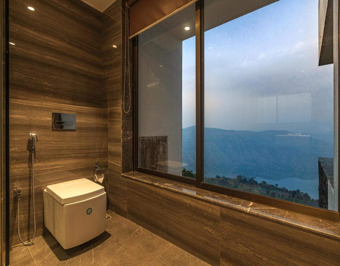 Saffronstays Aurelia, Panchgani - Balinese Villa With Breathtaking Valley Views المظهر الخارجي الصورة